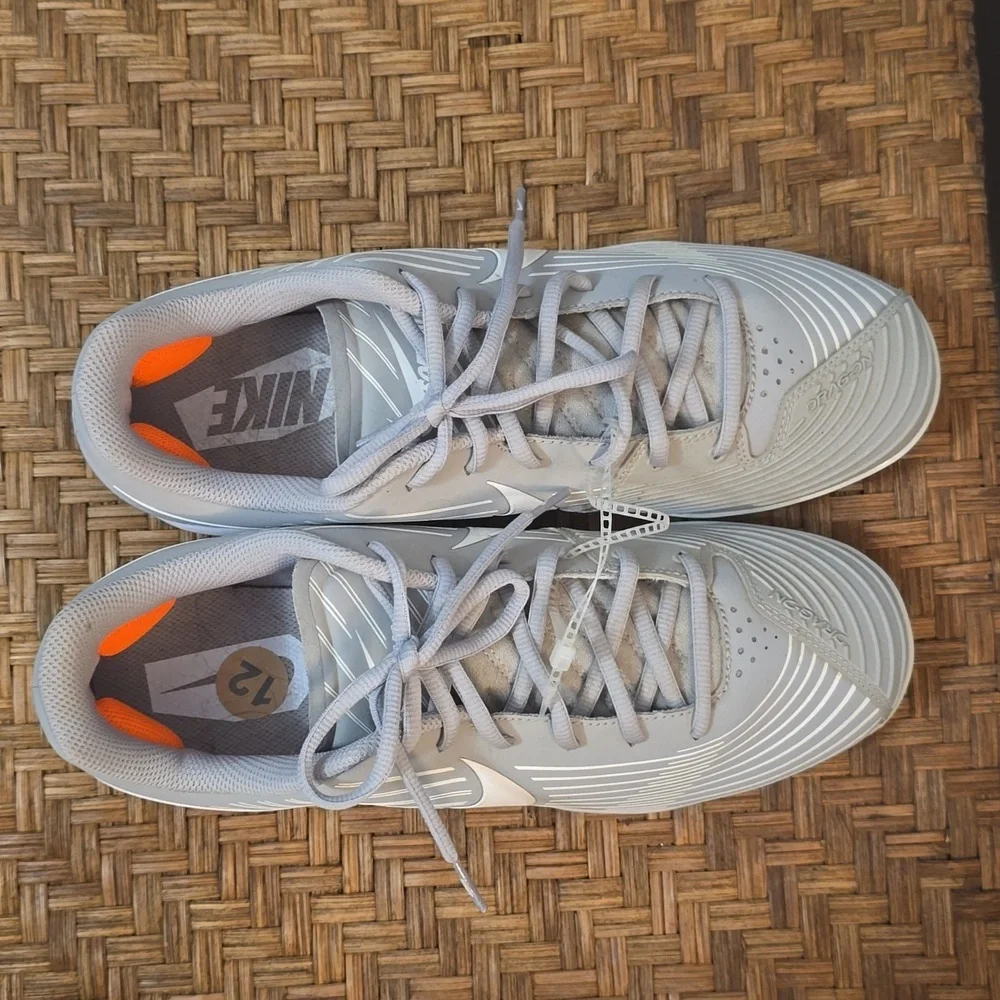 NWT Nike Softball cleats (Adult) - Picture 3 of 4